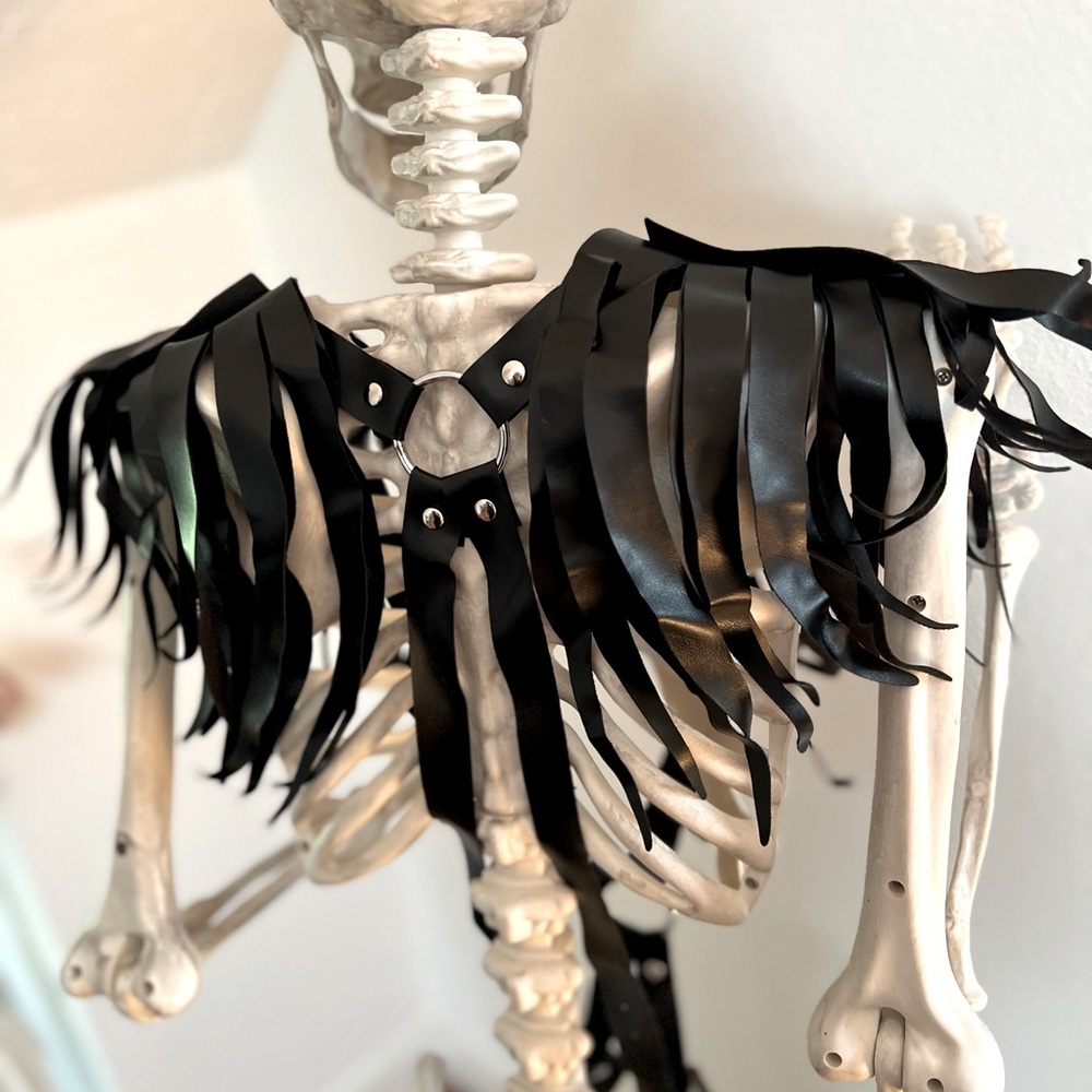 NWOT RARE Black vegan leather body harness with shoulder fringe — Dolls Kill - Picture 3 of 6